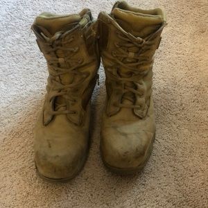 Steel toe boots